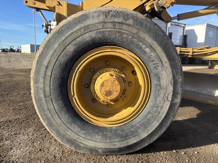 2006-caterpillar-143h-motor-grader-image-33