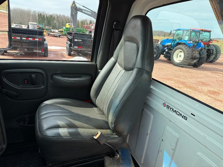 #205-•-lot-205-image-48