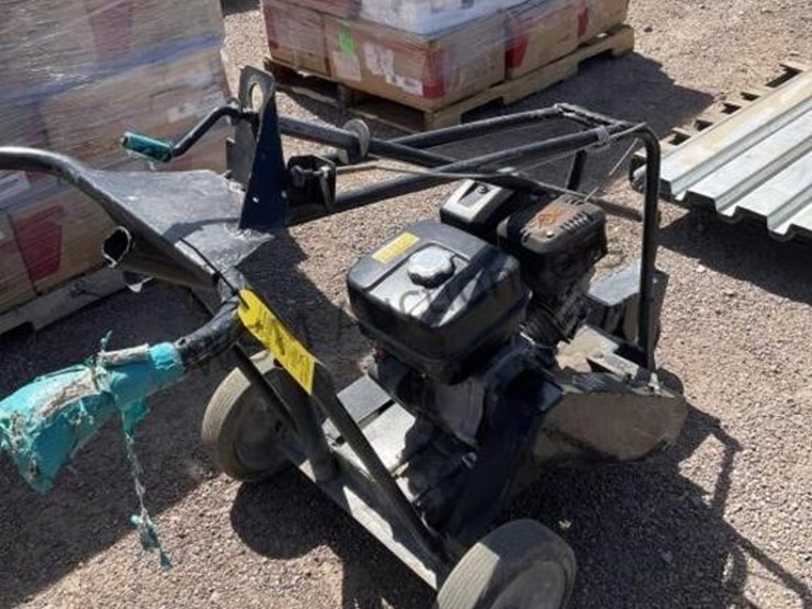 gas-powered-turf-saw-image-4