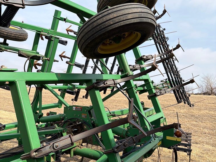 john-deere-726-image-10