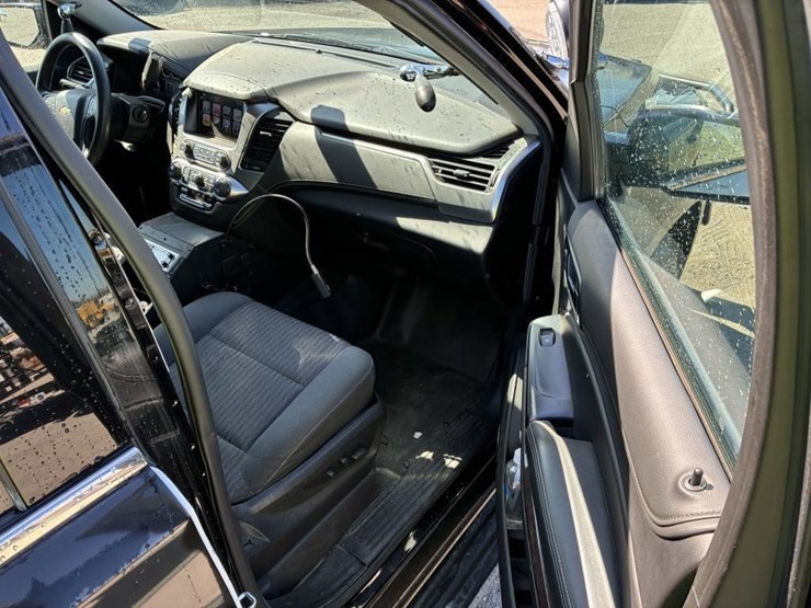 2020-chevrolet-tahoe-image-9