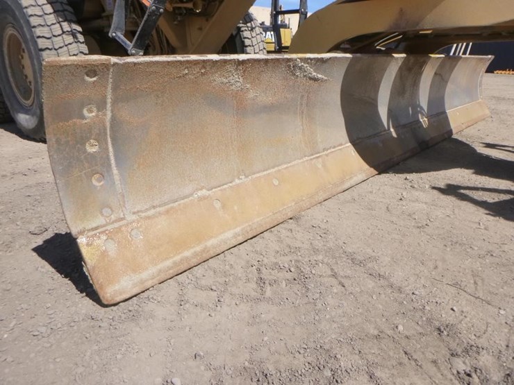 caterpillar-143h-image-16