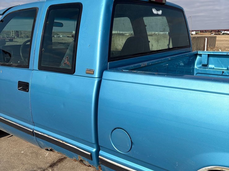 1994-chevrolet-silverado-1500-image-8