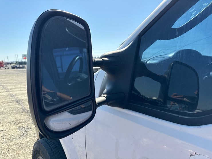 2007-ford-f550-image-48