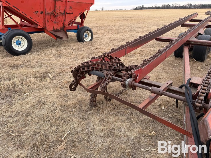 farmhand-8-bale-image-17