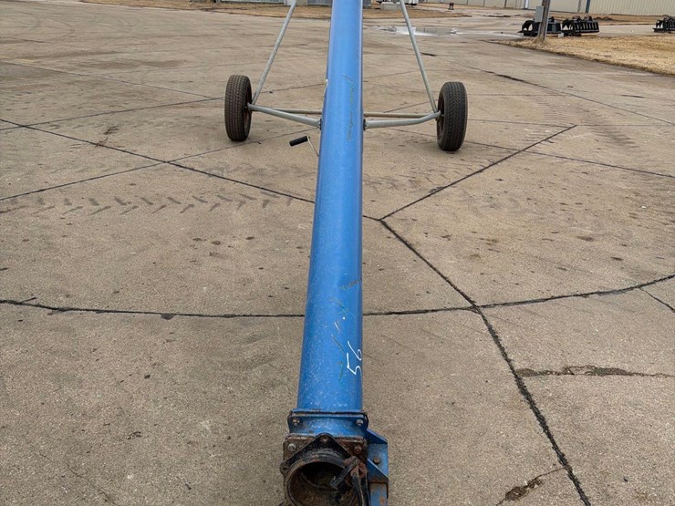 sac-8”-x-30ft-manure-load-stand-image-3