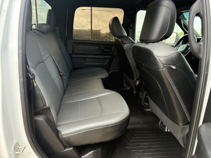 2022-dodge-2500-image-8