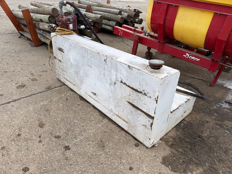 100-gallon-l-shaped-pickup-bed-fuel-tank-image-1