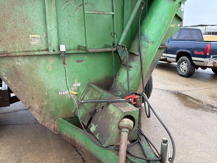 john-deere-650-image-8