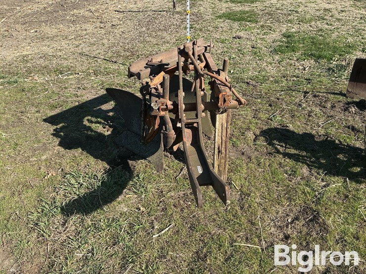 2-bottom-plow-image-2