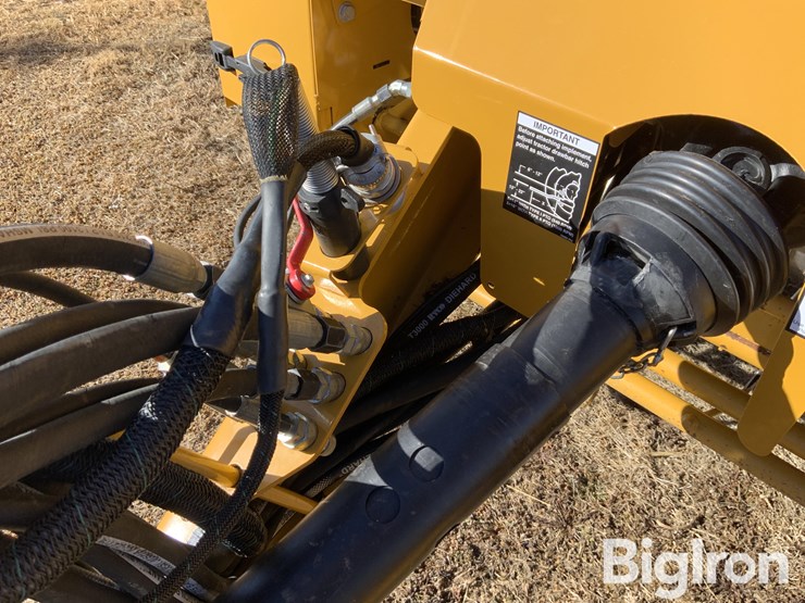 2022-vermeer-605n-image-13