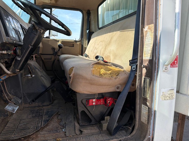 1990-international-4900-image-38