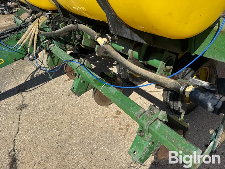 john-deere-7000-image-15