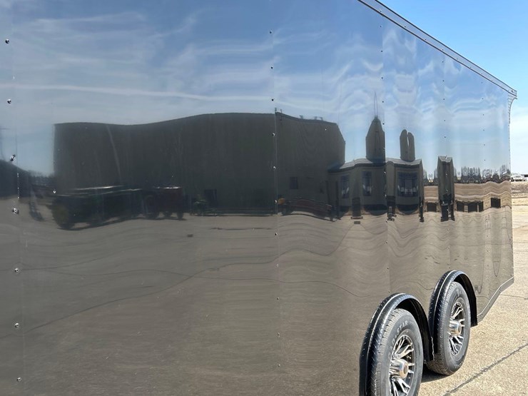like-new--2025-steel-pines-cargo-llc-8-1/2ft-x-24ft-bumper-hitch-enclosed-trailer--1-owner-image-11