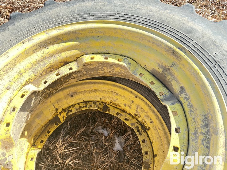 john-deere-380-image-13