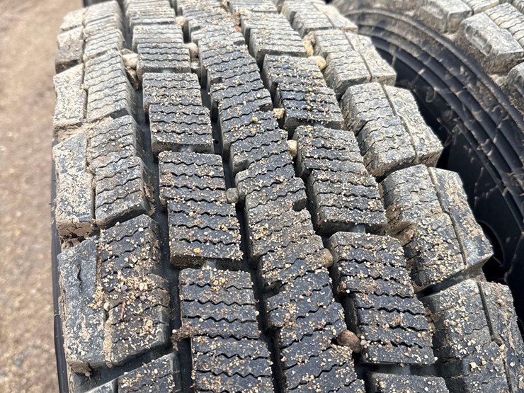 2016-peterbilt-389-image-7