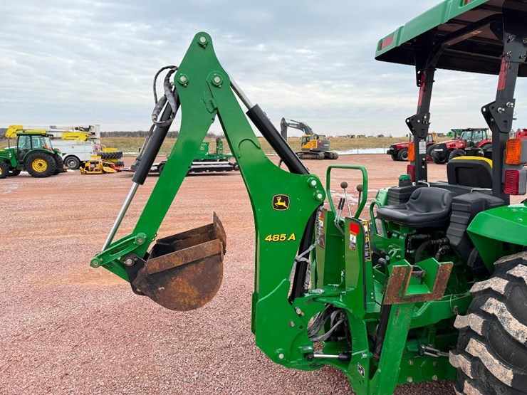 john-deere-4052m-image-29