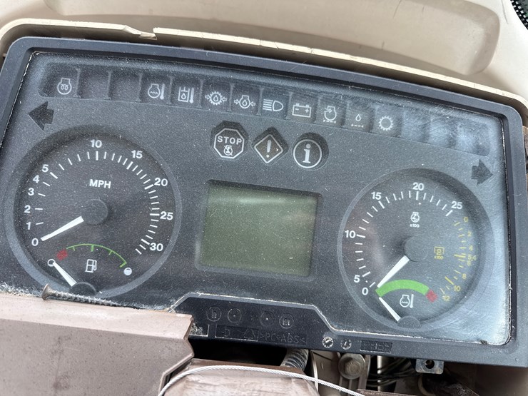 john-deere-7420-image-45