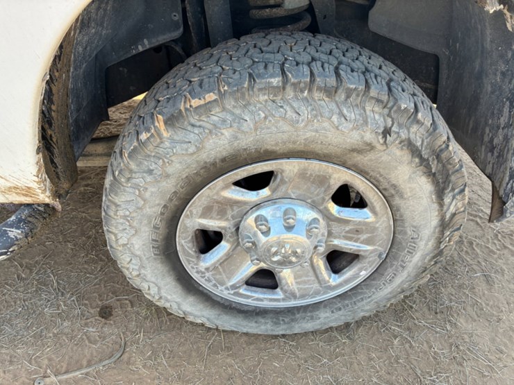 2018-dodge-2500-image-9