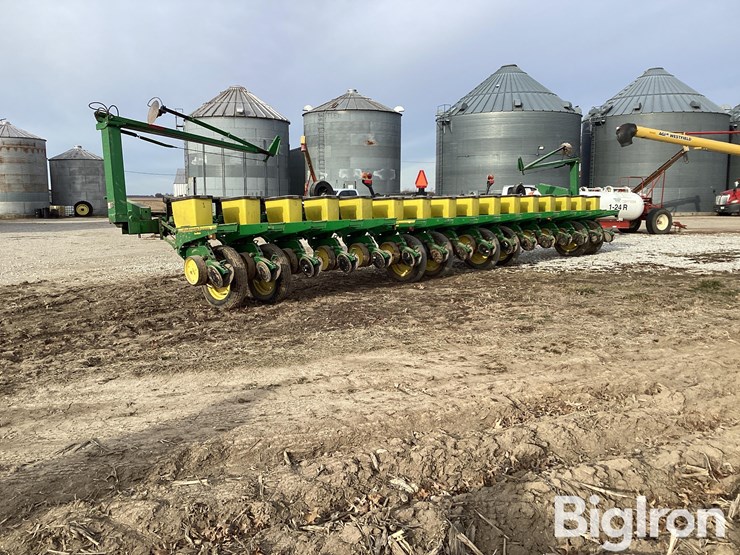 1996-john-deere-7200-image-7