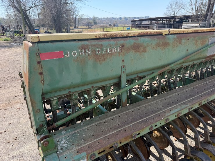 john-deere-520-image-6