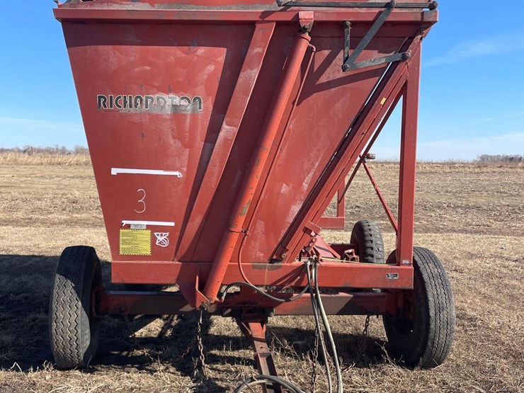 richardton-700-image-2