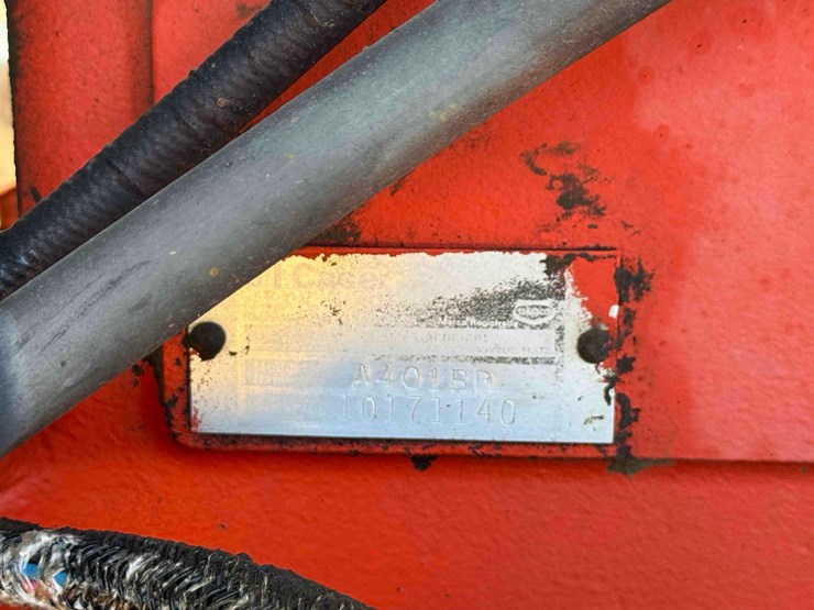 case-2390-tractor-image-26