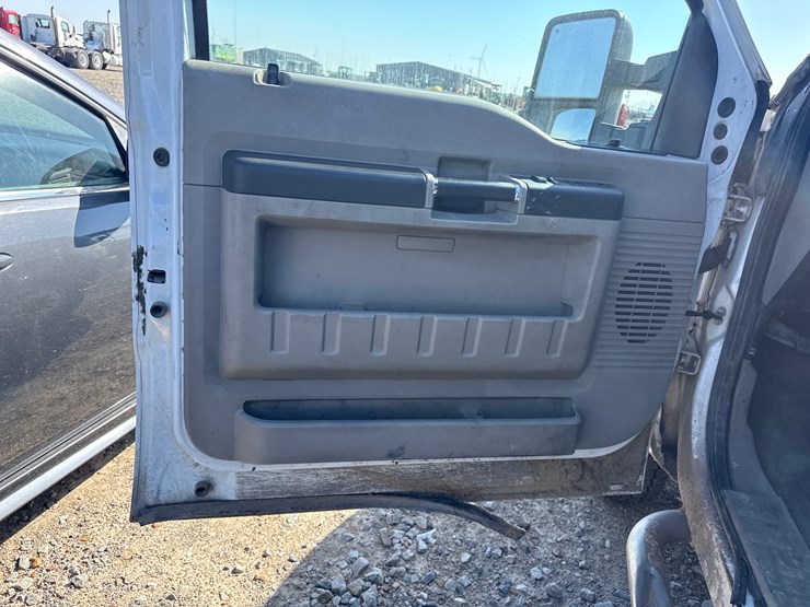 2008-ford-f350-image-32