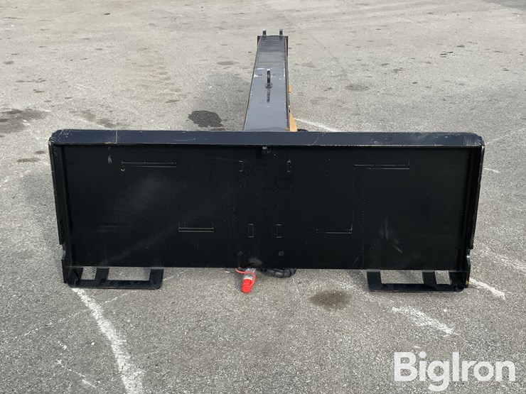 2025-massey-ferguson-730-image-6