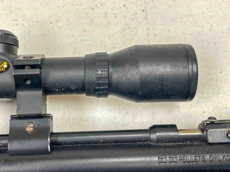 crosman-air-pistol-image-16