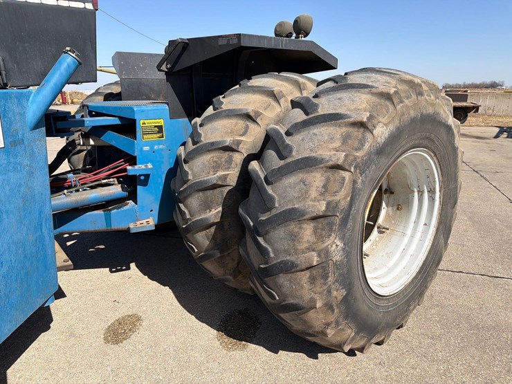 1990-versatile-946-image-14