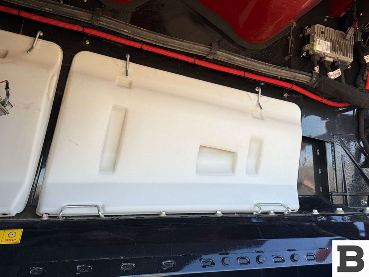 2025-case-ih-8260-image-60