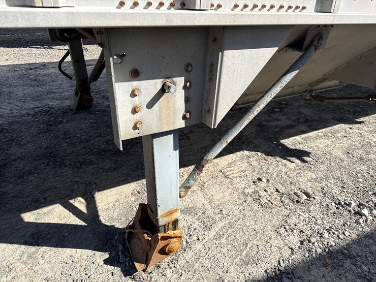 1995-cornhusker-hopper-bottom-image-21