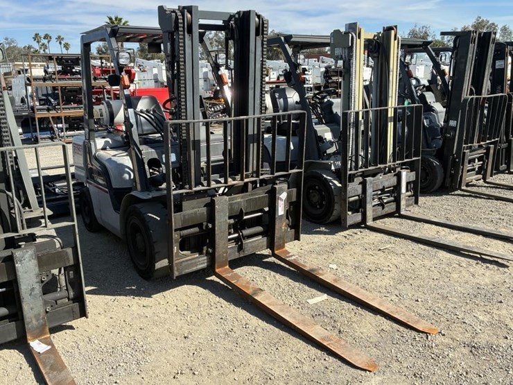 2006-nissan-mugl02a30lv-image-2