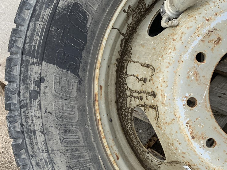 massey-ferguson-730-image-15