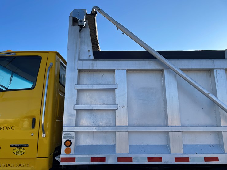 2006-caterpillar-c13-image-10