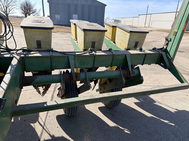 john-deere-7000-image-26