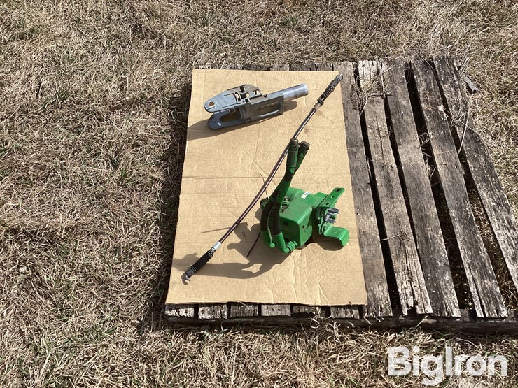 john-deere-8110-image-8