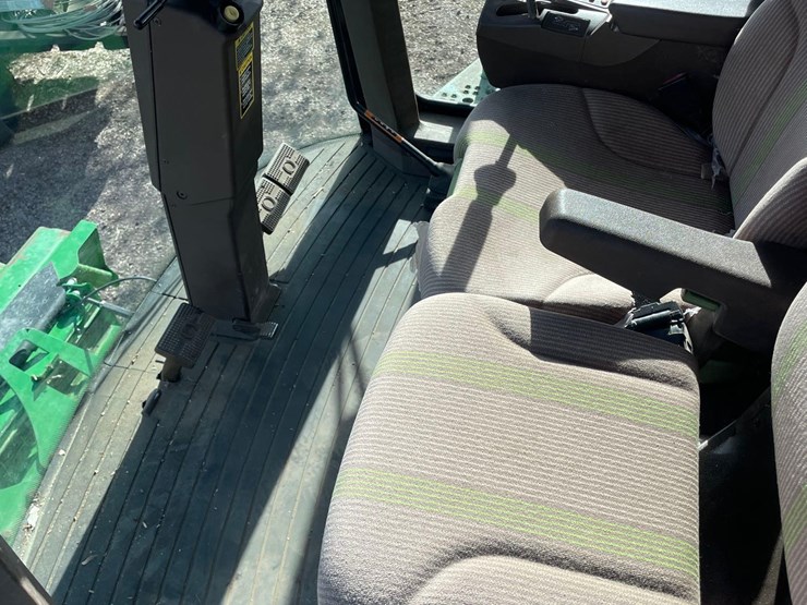 2007-john-deere-9560-sts-image-56