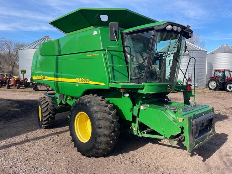 2007-john-deere-9560-sts-image-3