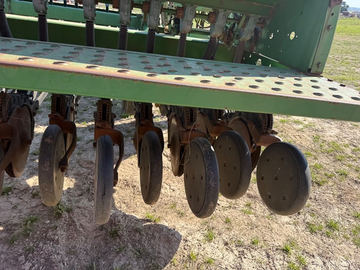 john-deere-455-image-24