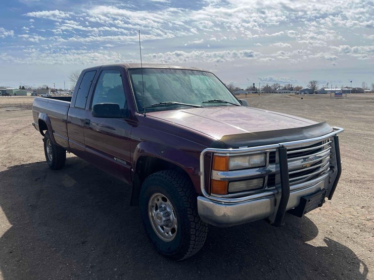 1996-chevrolet-2500-image-3