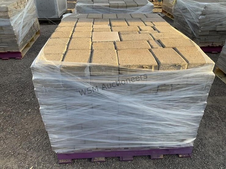 pallet-of-stone-pavers-image-4