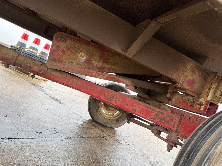 6ft-x10ft-metal-barge-wagon-box-image-15