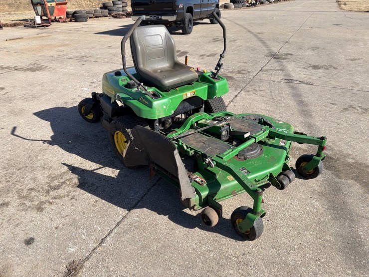 john-deere-f687-image-1