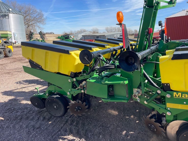 2012-john-deere-1760-image-10