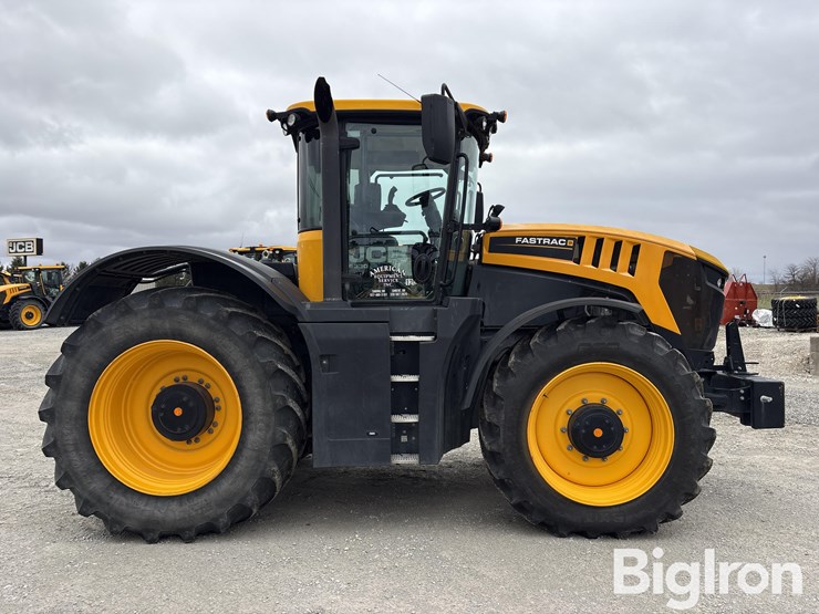 2022-jcb-8330-fasttrac-4wd-tractor-image-4