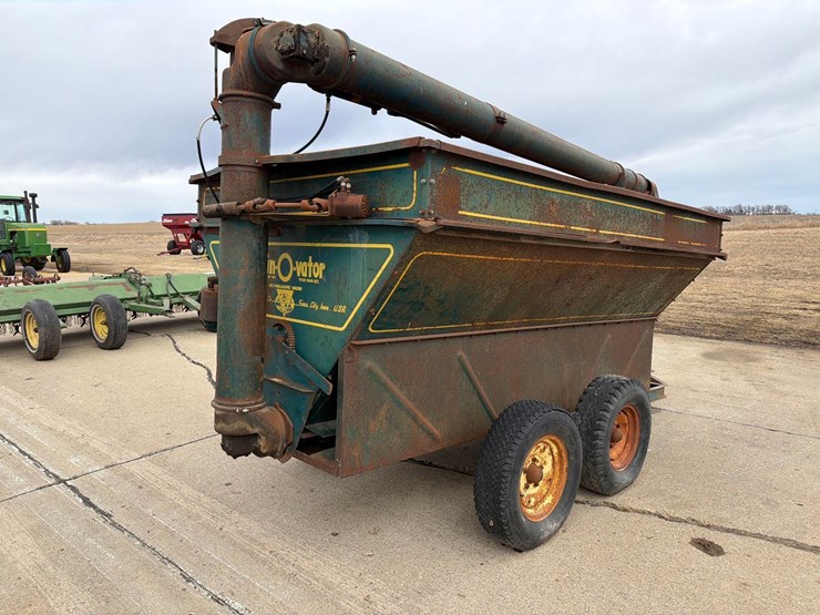 grain-o-vator-10ft-auger-wagon-image-3
