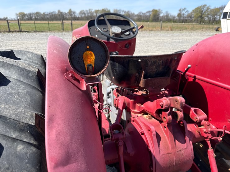 massey-ferguson-230-image-9