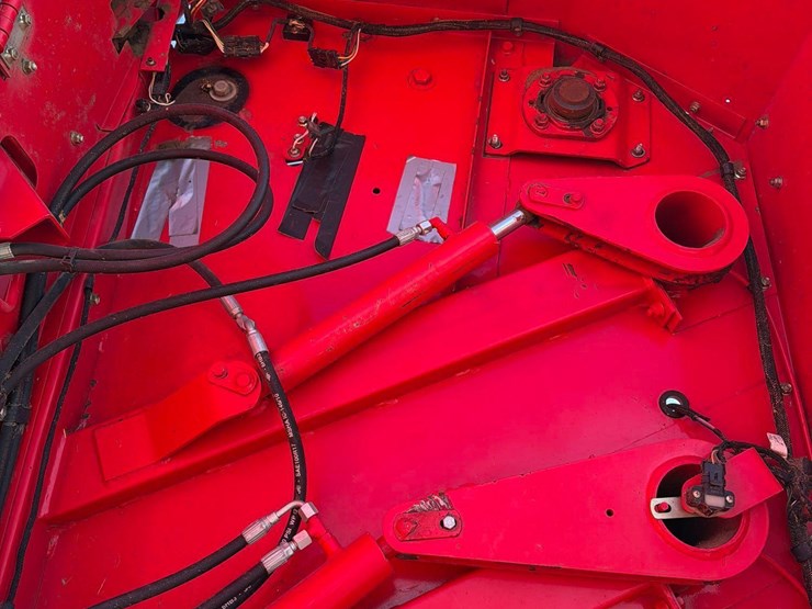 massey-ferguson-2856a-image-37